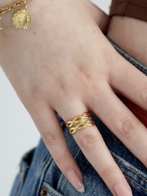 Swirl Ring