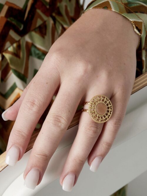 Barok ring met steen